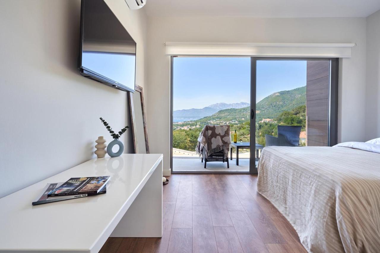 Casa Montenegro Residence Tivat Exterior photo