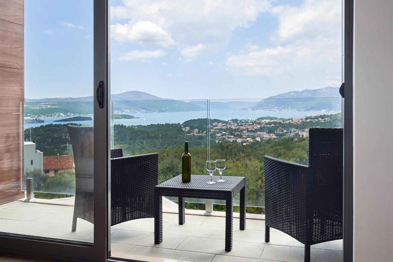 Casa Montenegro Residence Tivat Exterior photo
